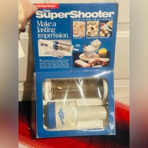 Vintage #80000 Hamilton Beach Cordless Super Shooter Cookie Press &…..